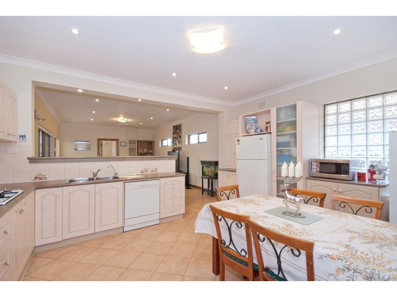 20 Shandon Avenue, Seaton SA 5023