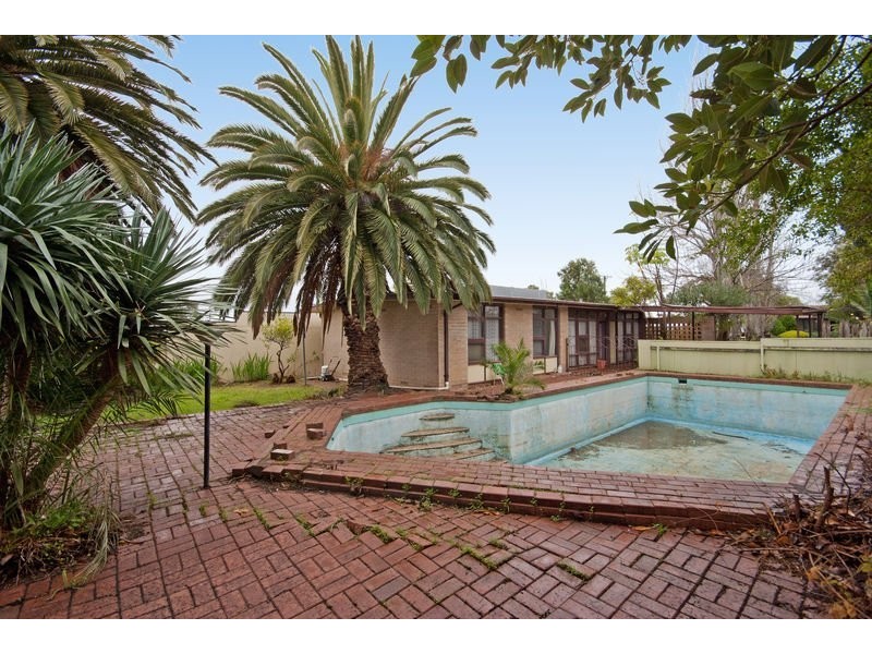 5 Quebec Drive, Para Hills SA 5096