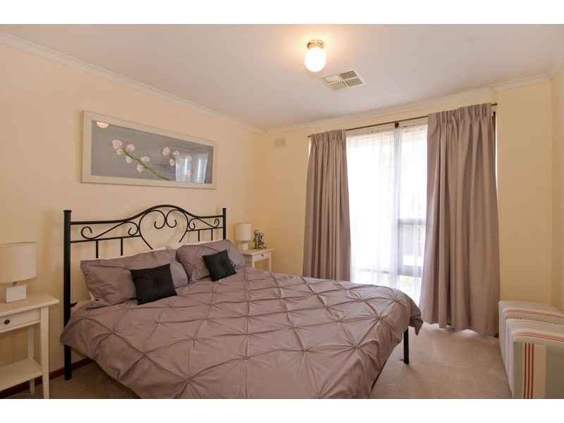 6 Chelsea Avenue, Flagstaff Hill SA 5159