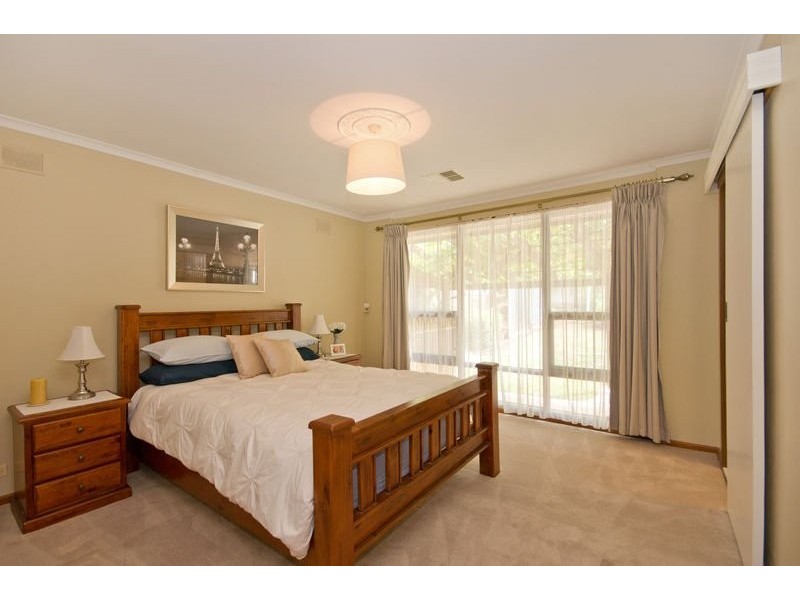 6 Chelsea Avenue, Flagstaff Hill SA 5159