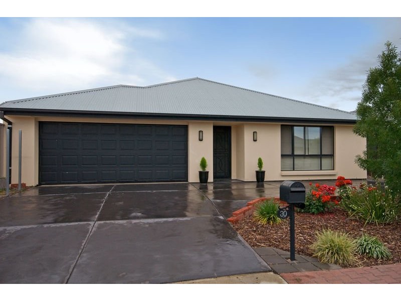 30 Mundulla Avenue, Woodcroft SA 5162