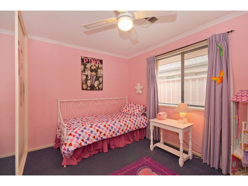 30 Mundulla Avenue, Woodcroft SA 5162