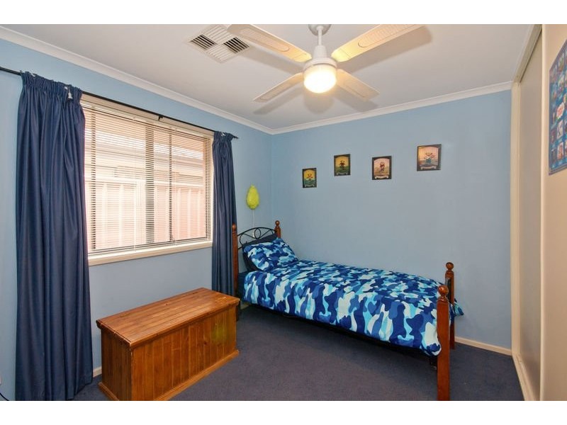 30 Mundulla Avenue, Woodcroft SA 5162