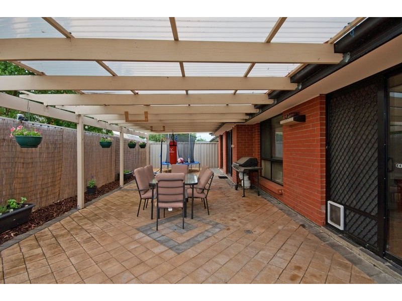 30 Mundulla Avenue, Woodcroft SA 5162