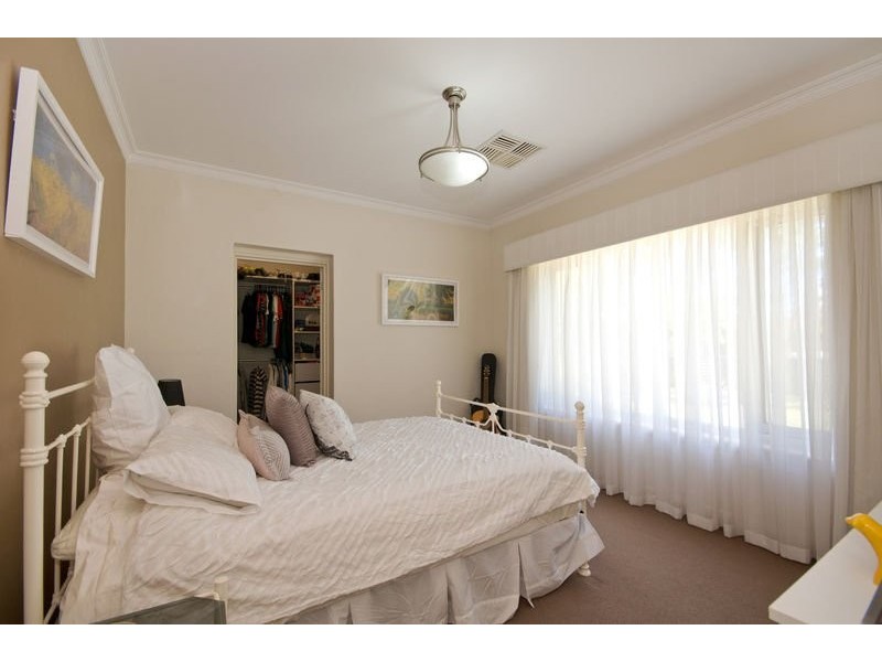 12 Meredith Avenue, Glengowrie SA 5044