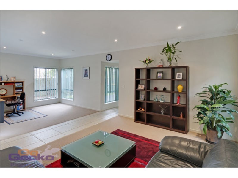 138 Tristania Way, Mount Gravatt East QLD 4122