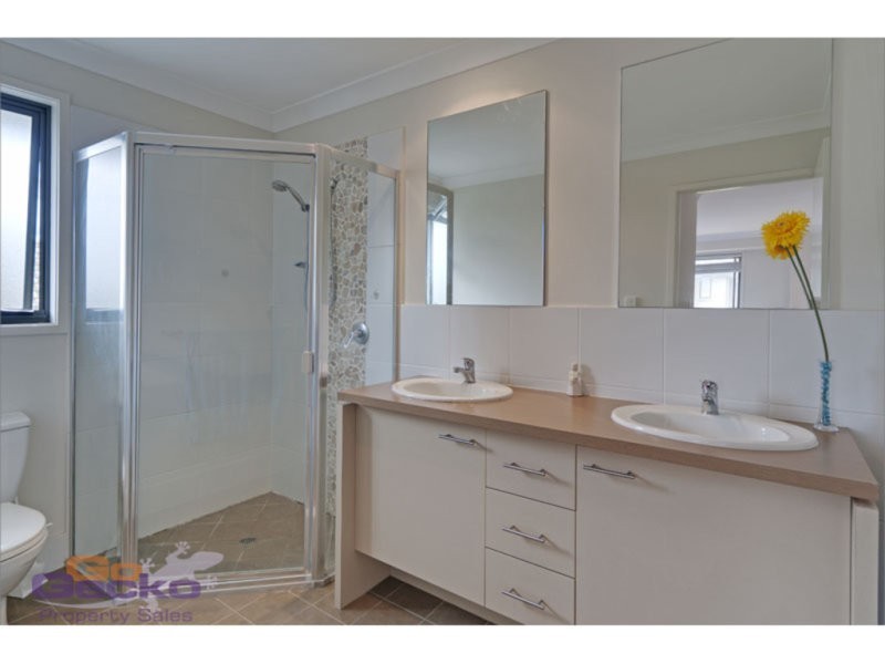 138 Tristania Way, Mount Gravatt East QLD 4122