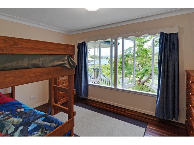 18 Palm Avenue, Holland Park West QLD 4121