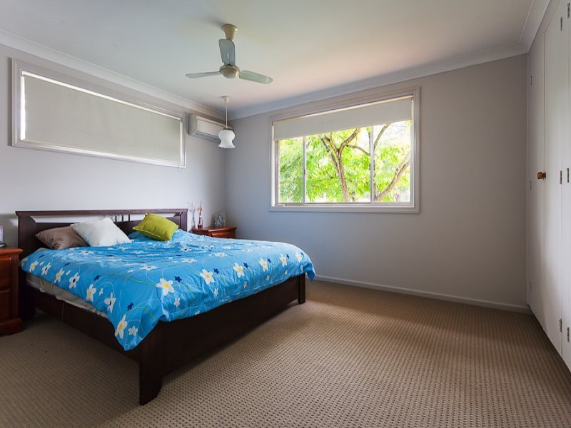 17 Algona Street, Holland Park West QLD 4121