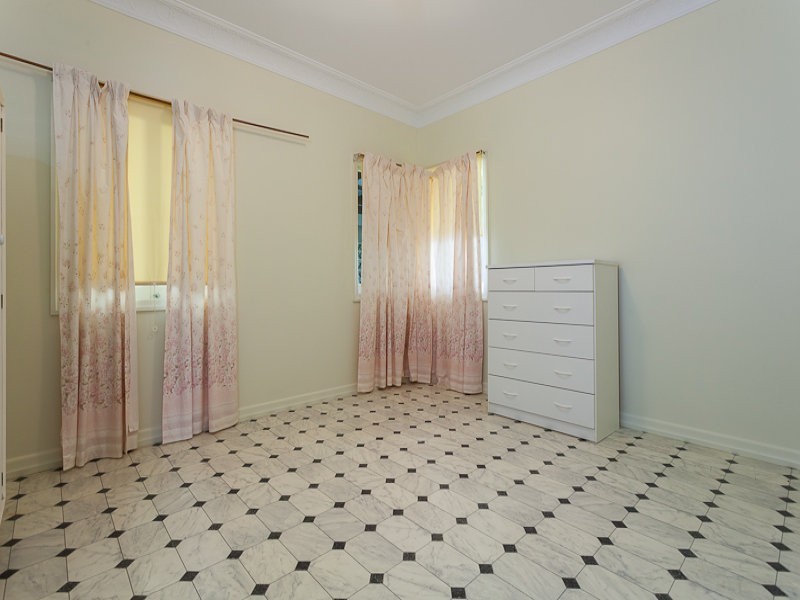 135 Hoff Street, Mount Gravatt East QLD 4122