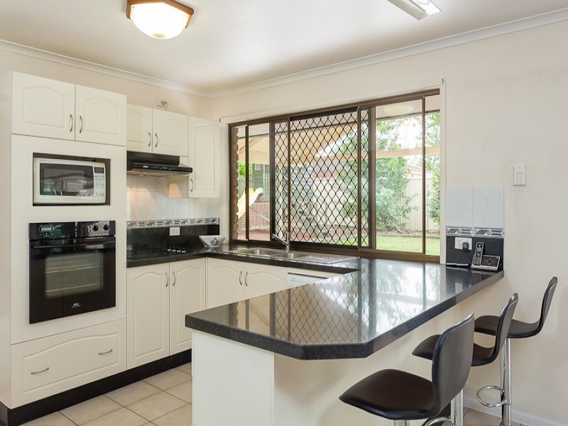 11 Allamanda Street, Runcorn QLD 4113