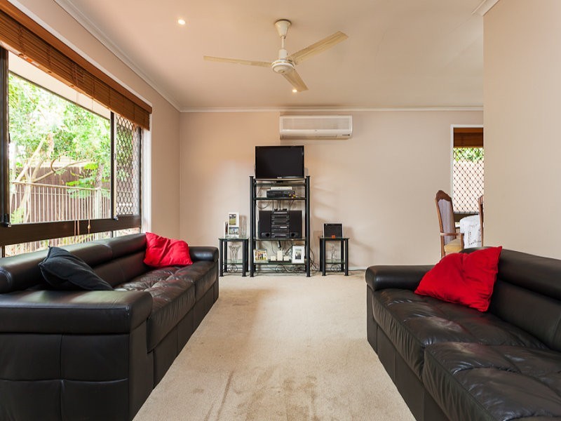 11 Allamanda Street, Runcorn QLD 4113