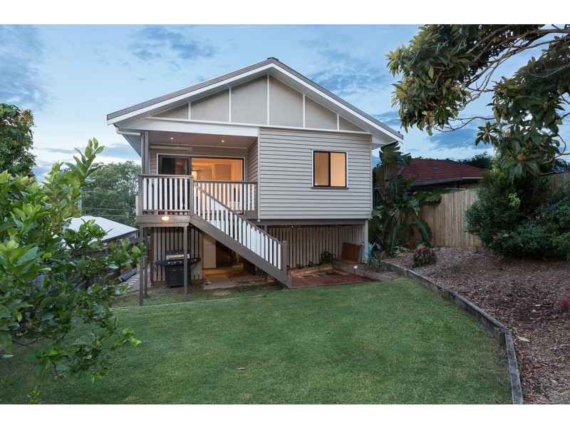 16 Servius Avenue, Seven Hills QLD 4170