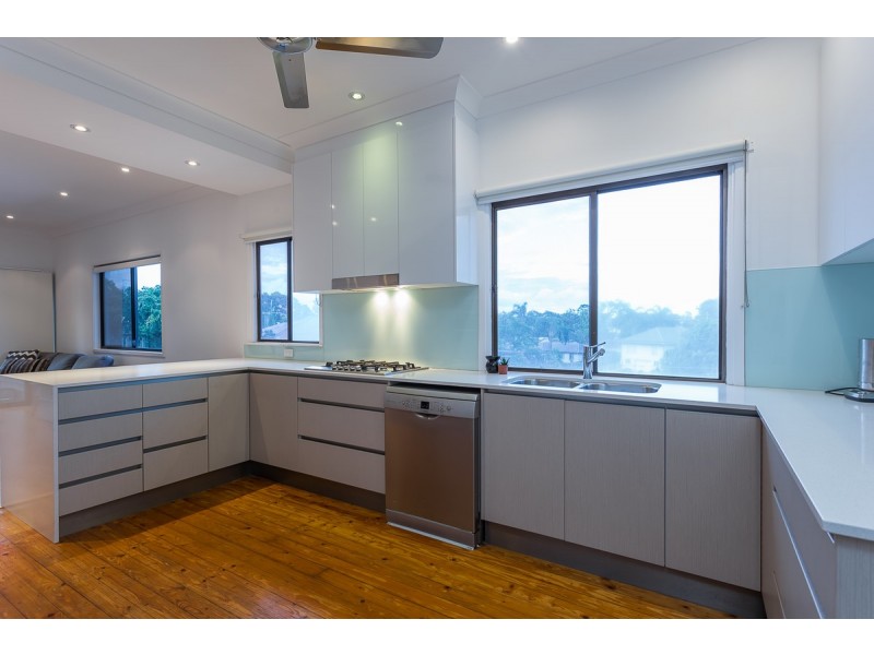 16 Servius Avenue, Seven Hills QLD 4170