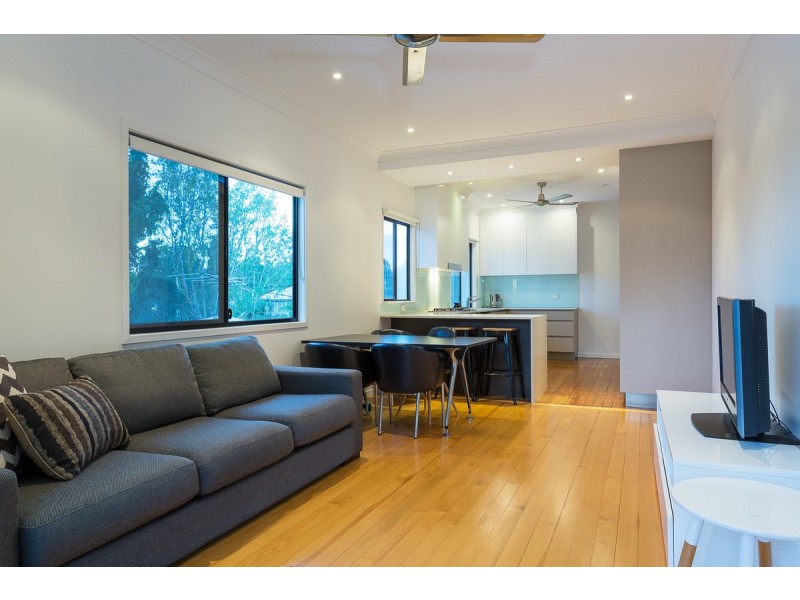 16 Servius Avenue, Seven Hills QLD 4170