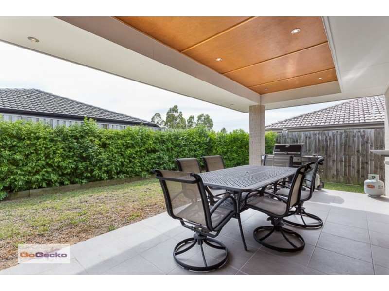 3 Alexander Close, Mackenzie QLD 4156