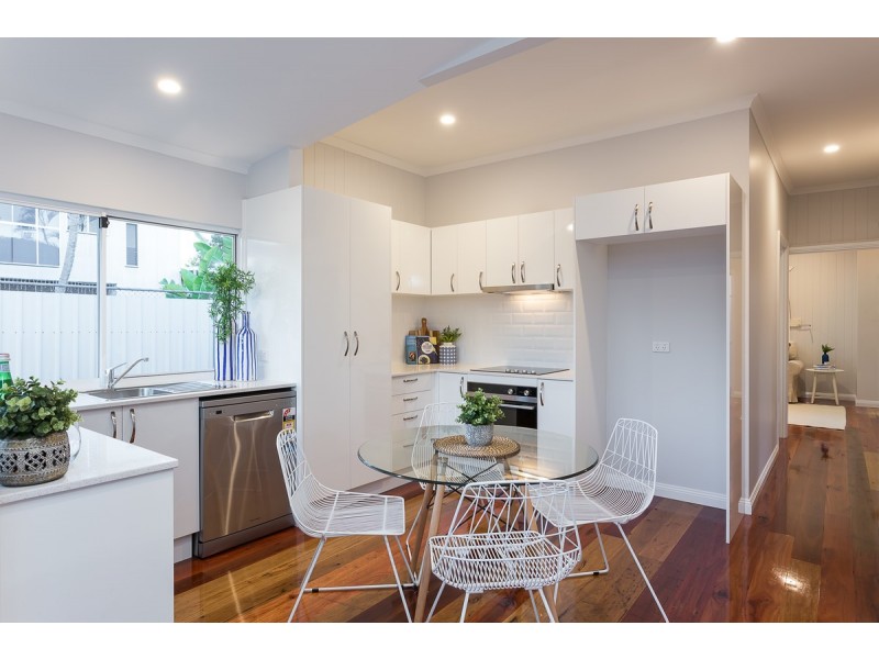 62 Broadwater Road, Mount Gravatt East QLD 4122