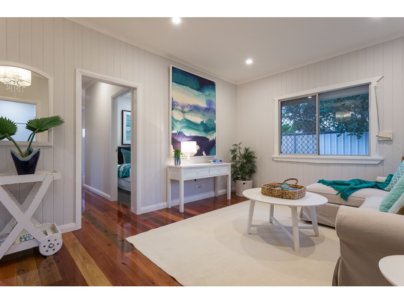 62 Broadwater Road, Mount Gravatt East QLD 4122