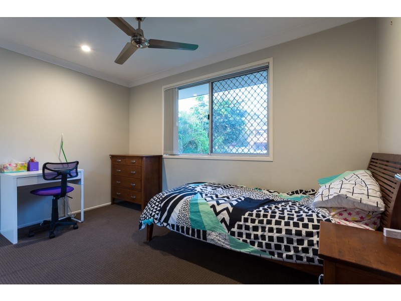 30 Raelene Terrace, Springwood QLD 4127