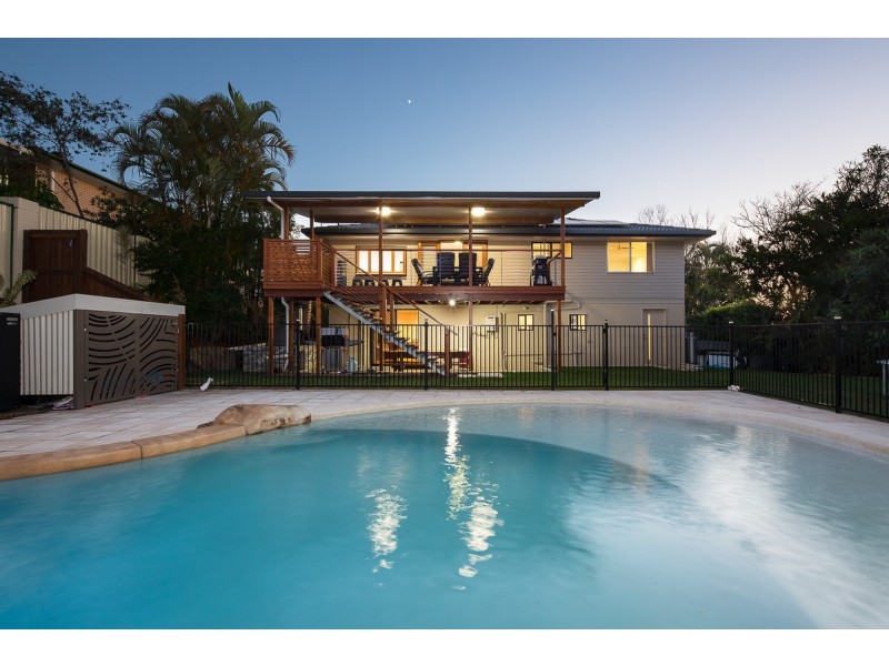 30 Raelene Terrace, Springwood QLD 4127
