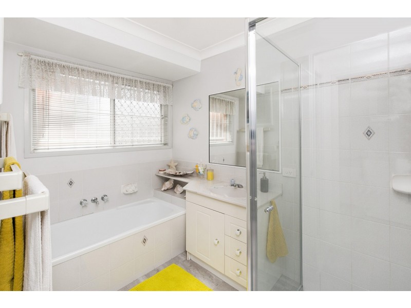 6 Malinya Place, Wishart QLD 4122