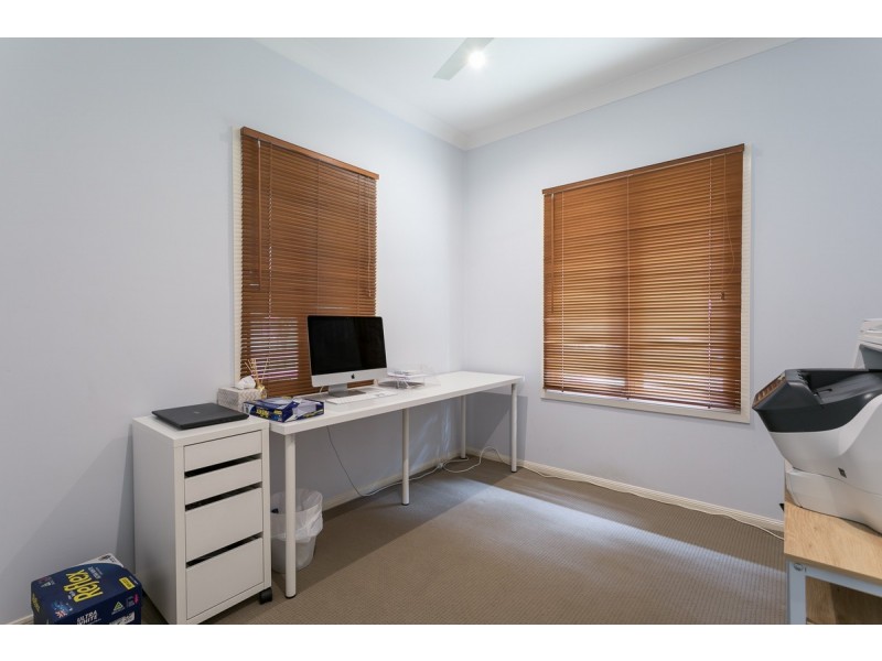 21 Kirrama Place, Forest Lake QLD 4078