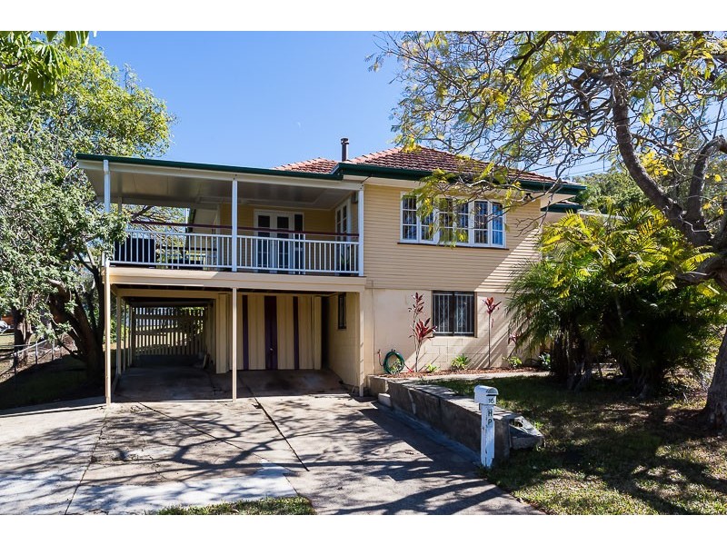 16 Topaz Street, Holland Park QLD 4121