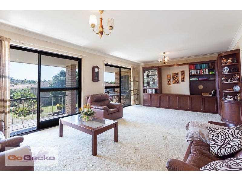 21 Tapscott Street, Wishart QLD 4122