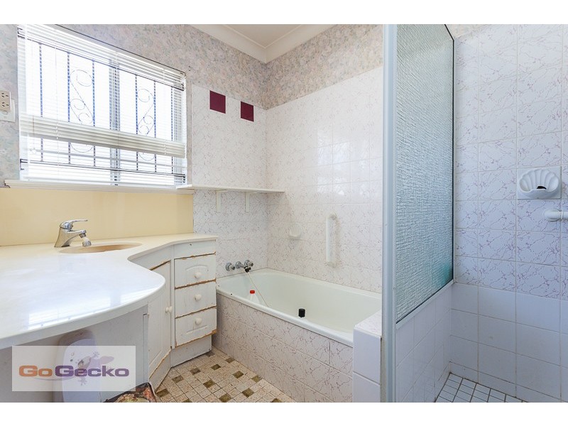 13 Buttercup Street, Mansfield QLD 4122