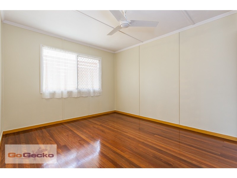 61 Mingera Street, Mansfield QLD 4122