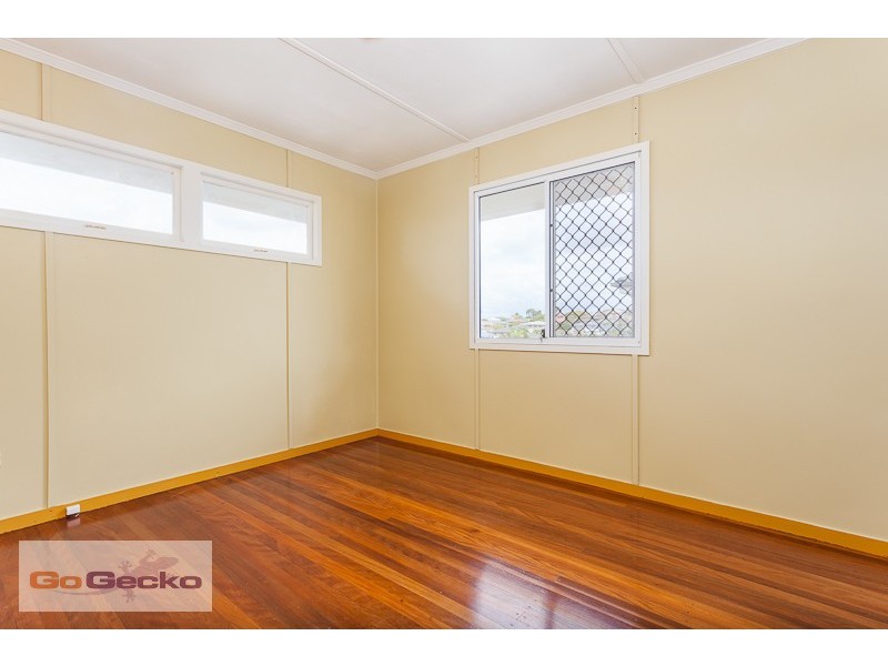 61 Mingera Street, Mansfield QLD 4122