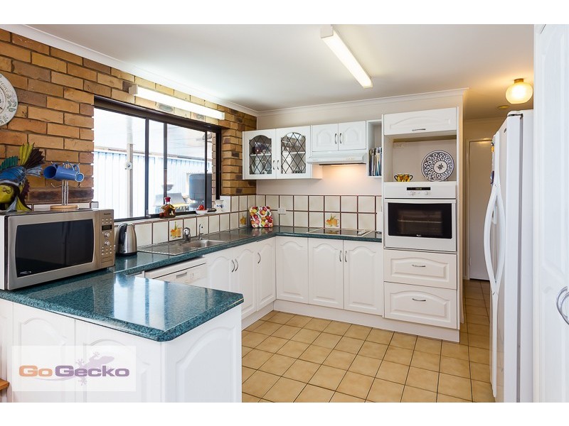 1 Banika Street, Mansfield QLD 4122