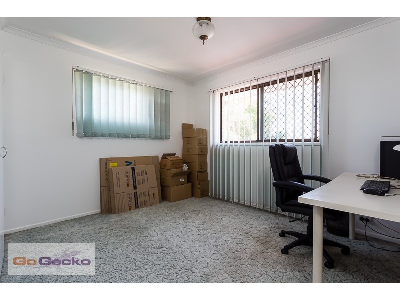 1 Banika Street, Mansfield QLD 4122