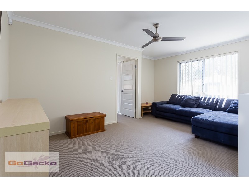 1 Krystelle Close, Oxley QLD 4075