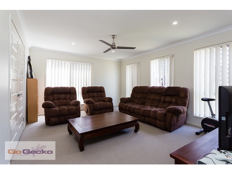 1 Krystelle Close, Oxley QLD 4075