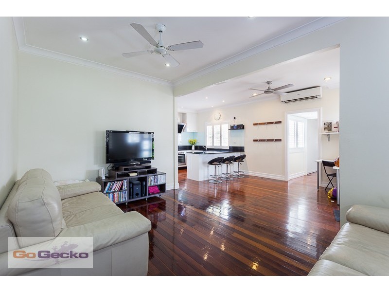 43 Emma Street, Holland Park West QLD 4121