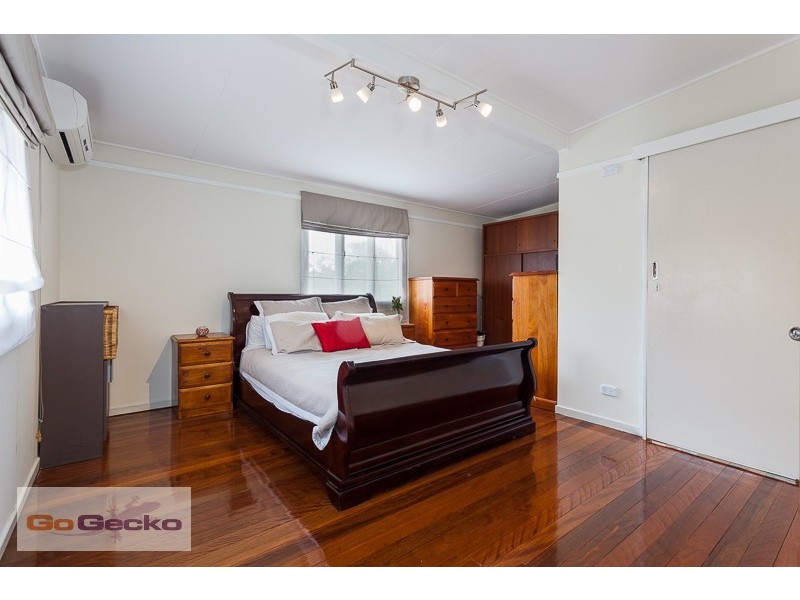 43 Emma Street, Holland Park West QLD 4121