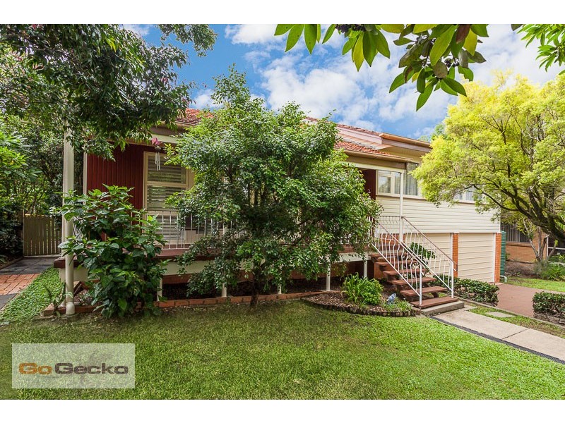 27 Condong Street, Mansfield QLD 4122