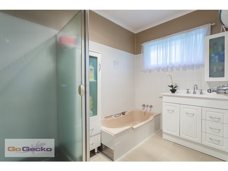 27 Condong Street, Mansfield QLD 4122