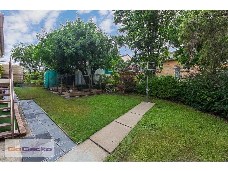 27 Condong Street, Mansfield QLD 4122