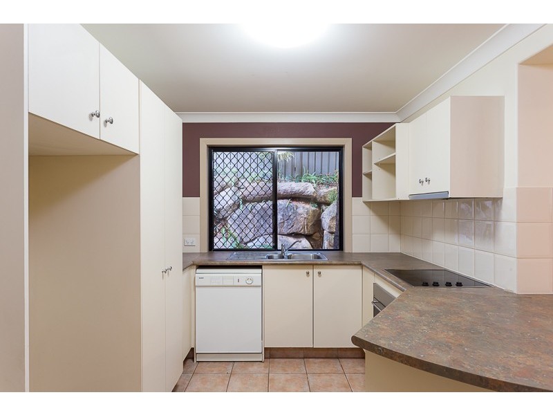 2/19 Pitt Street, Annerley QLD 4103