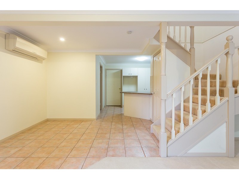 2/19 Pitt Street, Annerley QLD 4103