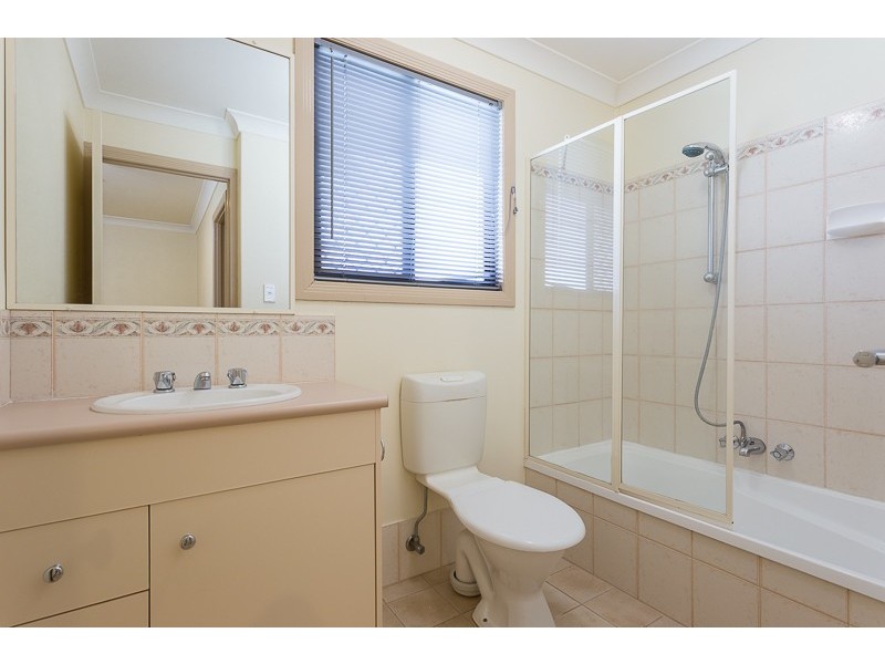 2/19 Pitt Street, Annerley QLD 4103