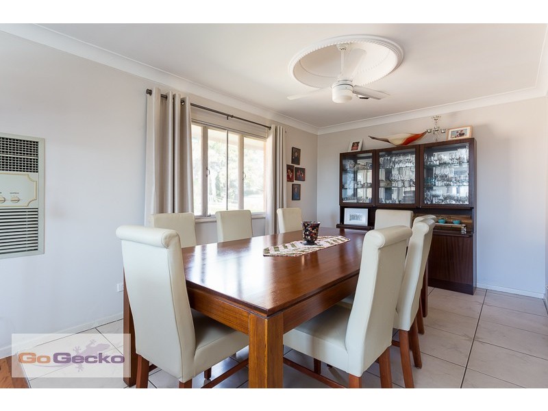 8 Danina Street, Mansfield QLD 4122