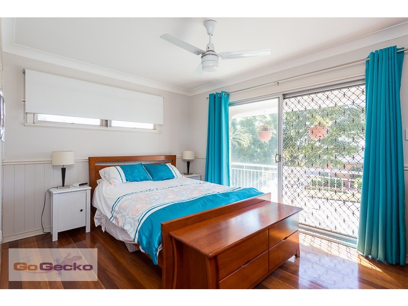 8 Danina Street, Mansfield QLD 4122