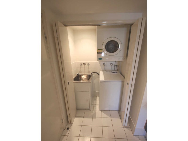 126/15 Goodwin Street, Kangaroo Point QLD 4169