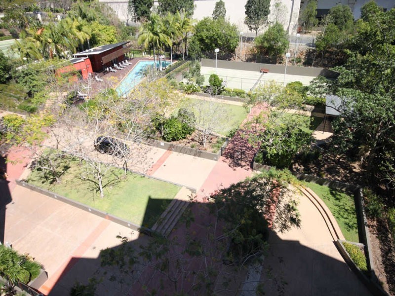 126/15 Goodwin Street, Kangaroo Point QLD 4169