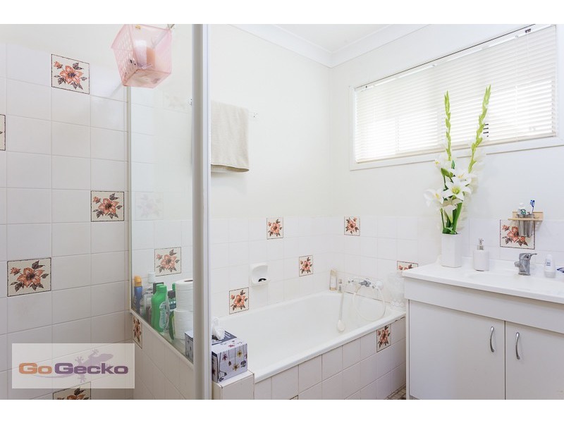 20 Avenell Street, Wishart QLD 4122