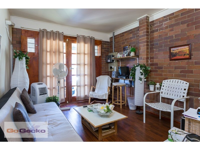 20 Avenell Street, Wishart QLD 4122