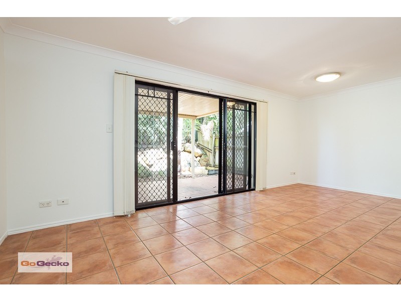 1/18 Delavan Street, Wishart QLD 4122